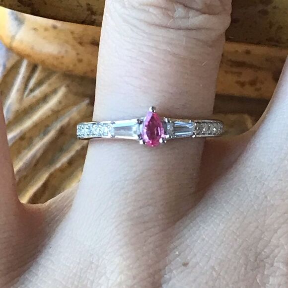 Natural Mahenge Pink Spinel Moissanite Sterling Silver Ring Size 7 - Picture 1 of 8